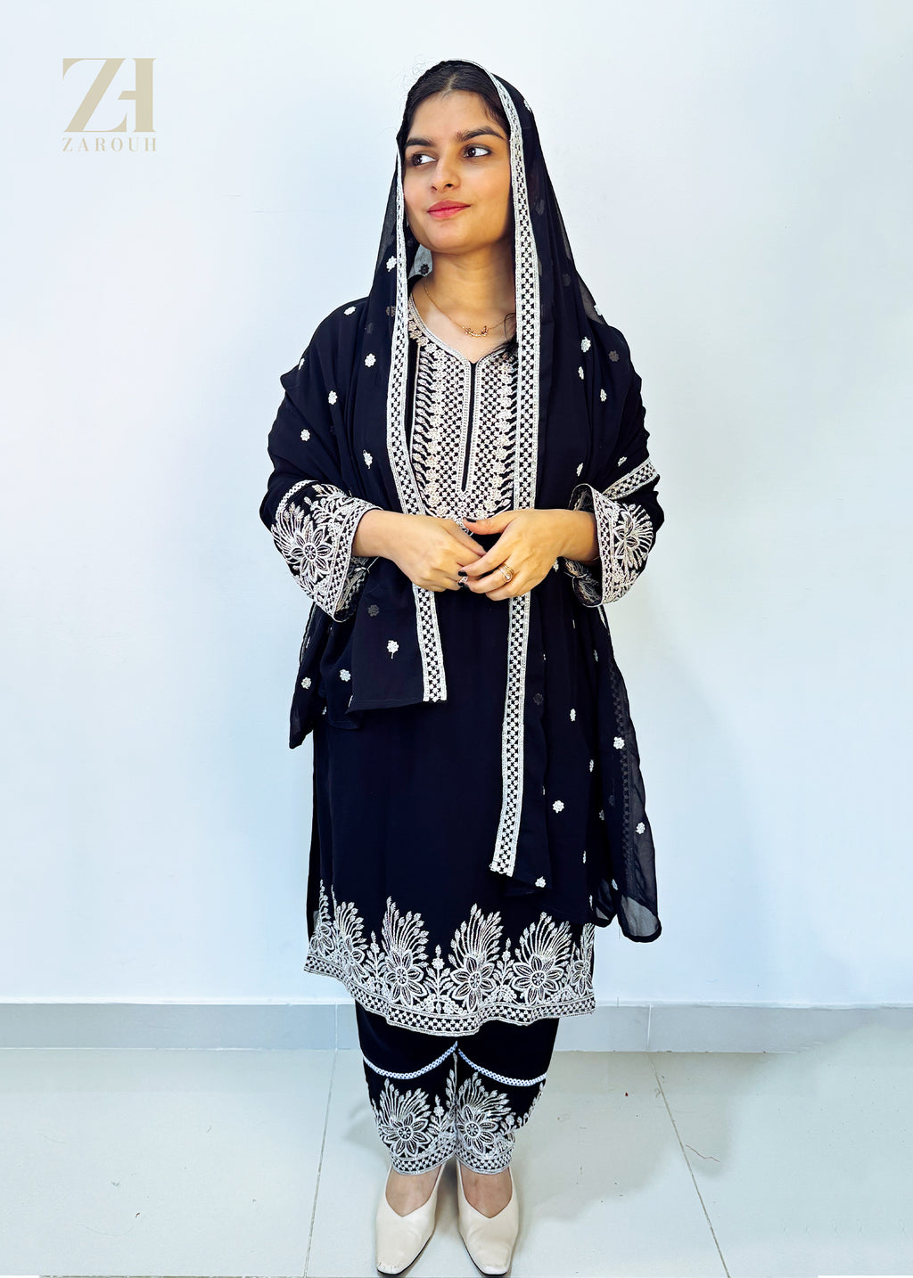 Midnight Ivory Majesty Suit