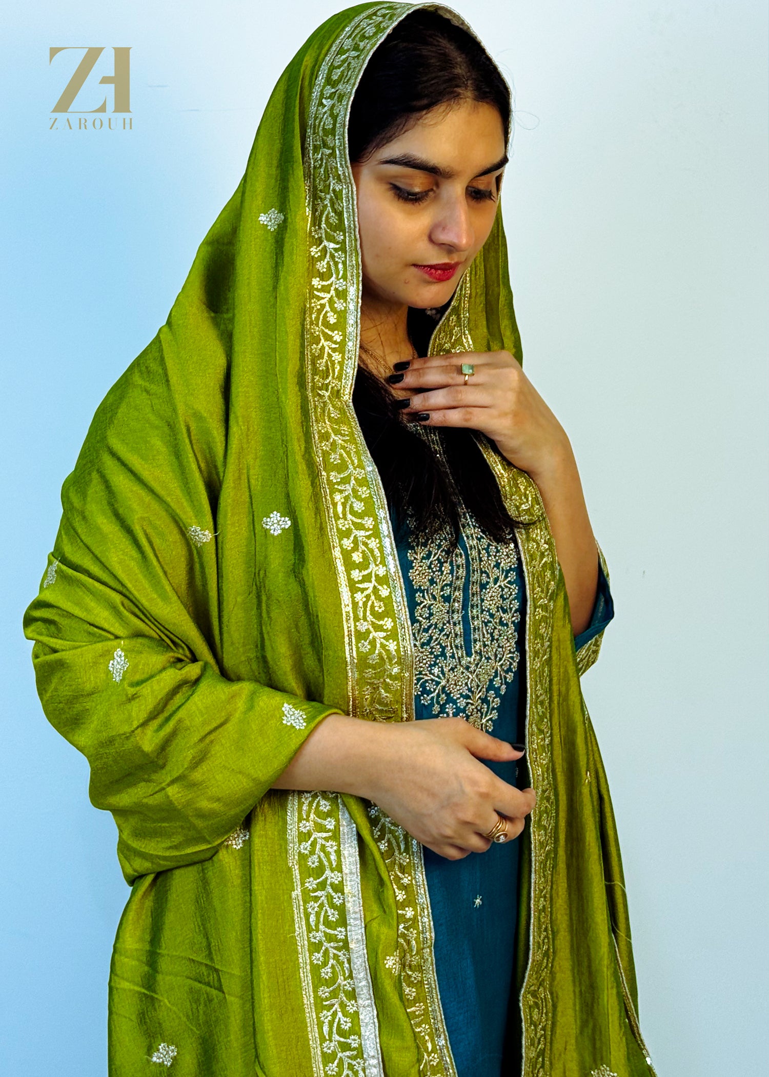 Peacock Contrast Luxe Set