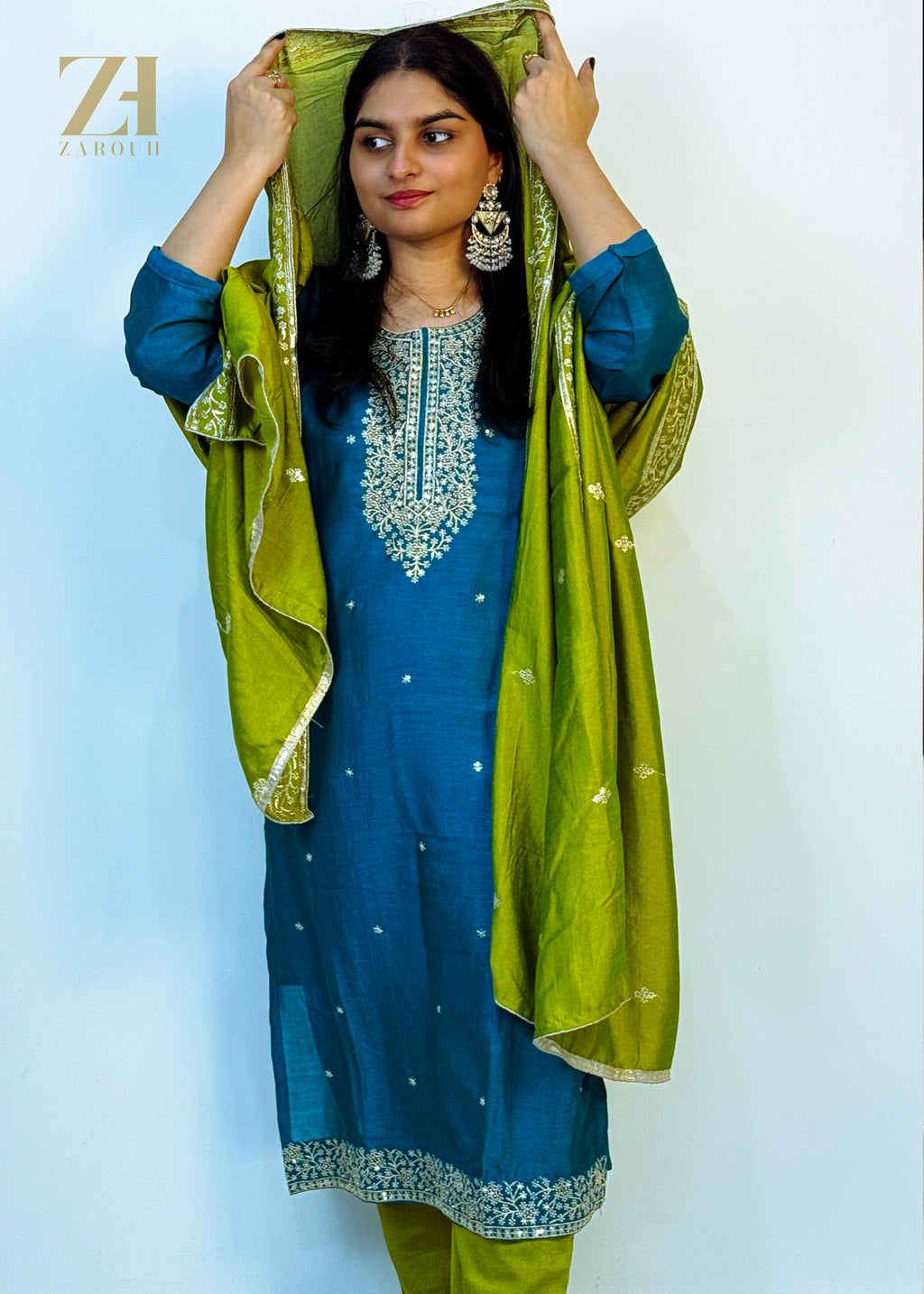 Peacock Contrast Luxe Set